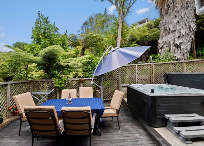  at 5 Gannet Point, Rothesay Bay, Auckland