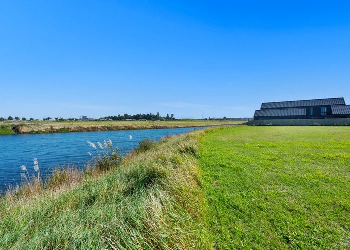  at 5 and 7 Kennedy Quay, Huntingdon, Ashburton, Canterbury