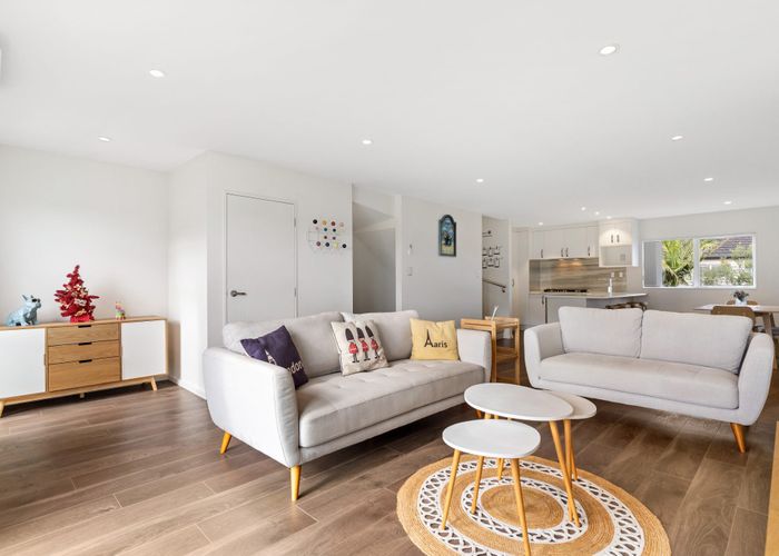  at 73 Bordeaux Parade, Te Atatu South, Waitakere City, Auckland