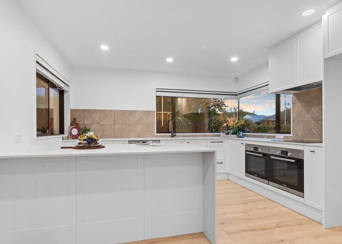  at 15 Abingdon Court, Avonhead, Christchurch City, Canterbury