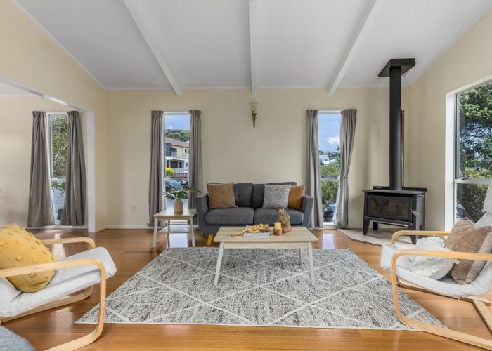  at 1 Cassley Crescent, Papakowhai, Porirua, Wellington