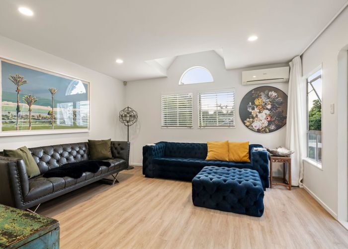  at 1/35 Newhaven Terrace, Mairangi Bay, North Shore City, Auckland