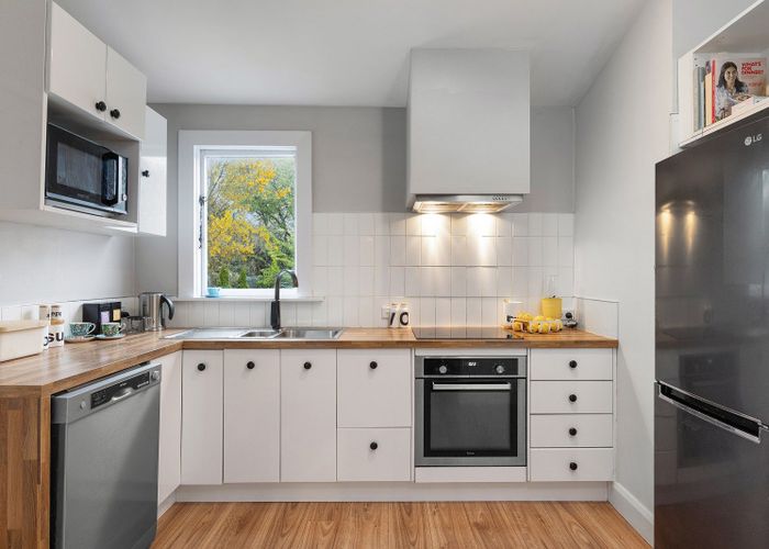  at 38 Olliviers Road, Phillipstown, Christchurch City, Canterbury