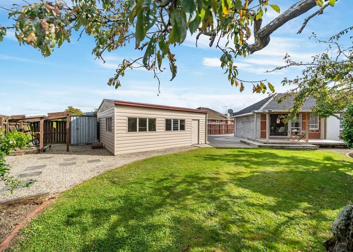  at 80 Fraser Crescent, Elderslea, Upper Hutt