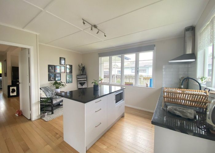  at 37 Harrington Road, Henderson, Auckland