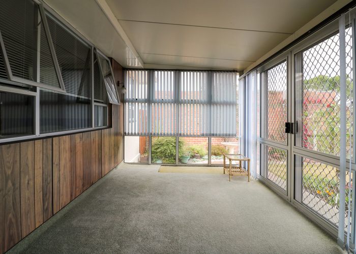  at 6 Aberdeen Avenue, Takaro, Palmerston North