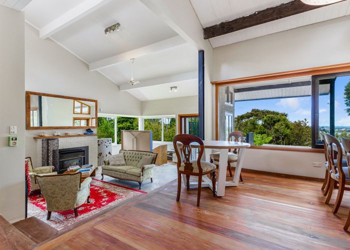  at 48 Ngarahana Avenue, Paremoremo, Auckland