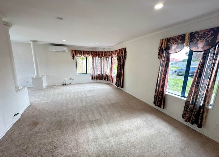  at 18 Montecito Place, Golflands, Manukau City, Auckland