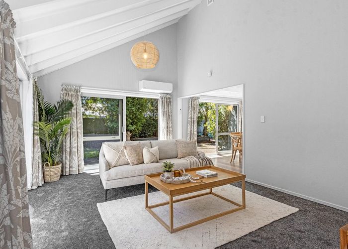  at 10 Glenys Place, Broomfield, Christchurch