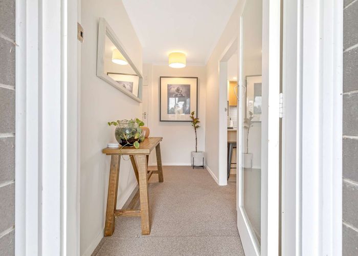  at 19 Horton Place, Avondale, Christchurch City, Canterbury