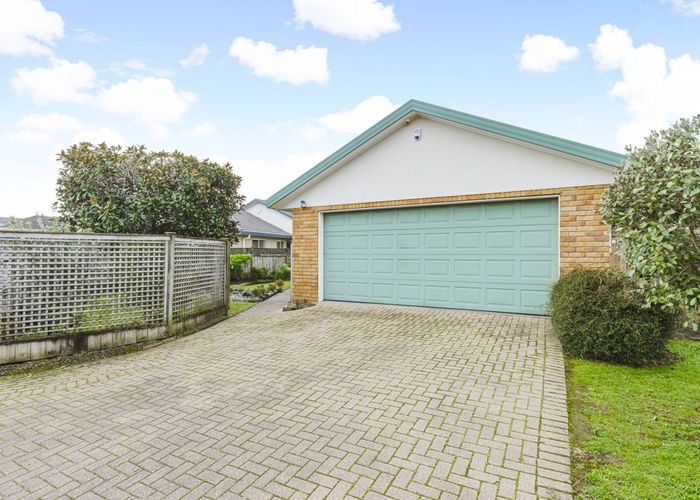  at 15 Sheriff Place, Randwick Park, Auckland