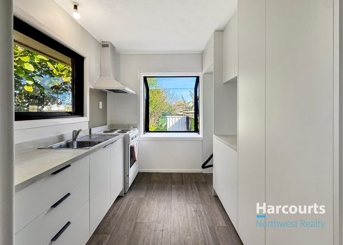  at 4 Strid Road, Te Atatu South, Waitakere City, Auckland