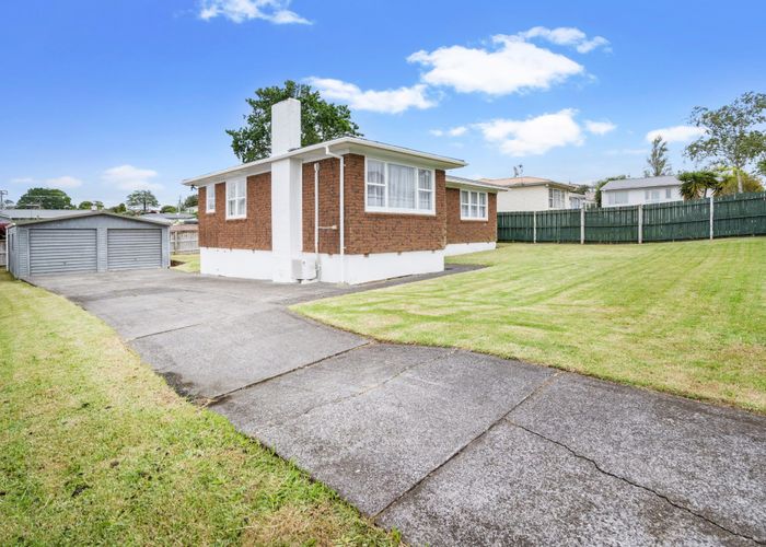  at 4 Justin Place, Te Atatu Peninsula, Auckland