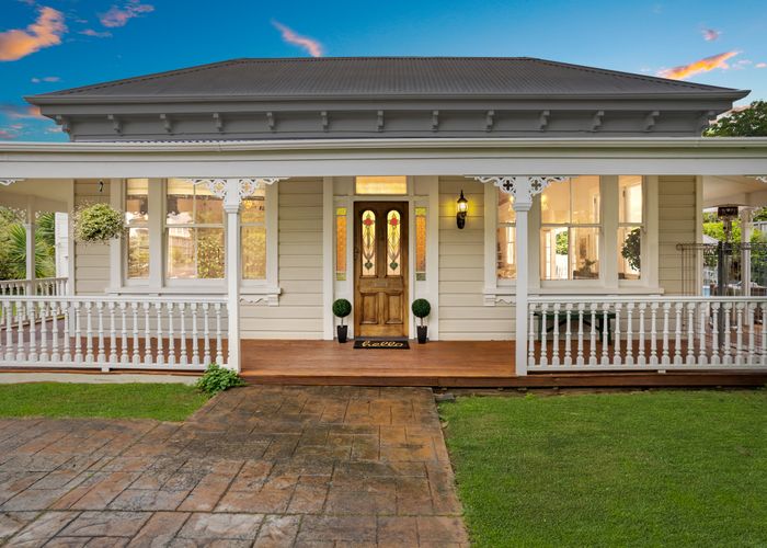  at 9 Olwyn Place, Greenhithe, Auckland
