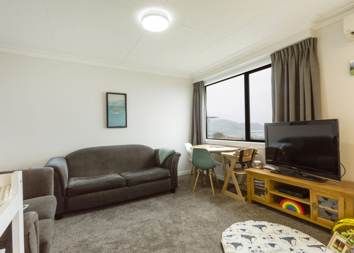  at 2/84 Duncan Street, City Centre, Dunedin, Otago