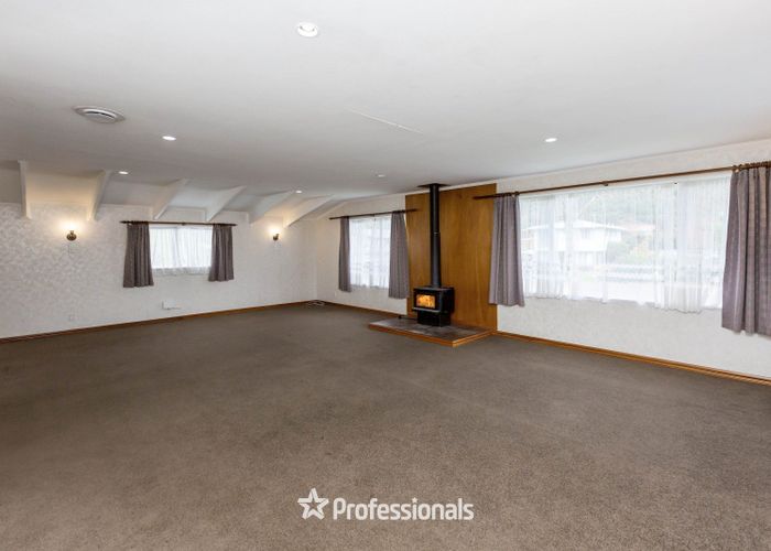 at 167 California Drive, Totara Park, Upper Hutt, Wellington
