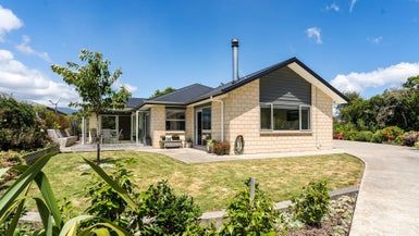  at 9 Moy Place, Otaki