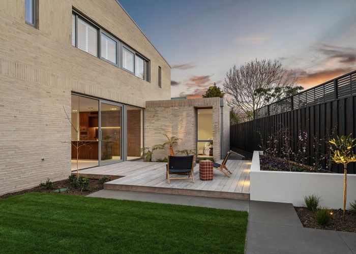  at 2/88B Hinau Street, Fendalton, Christchurch City, Canterbury