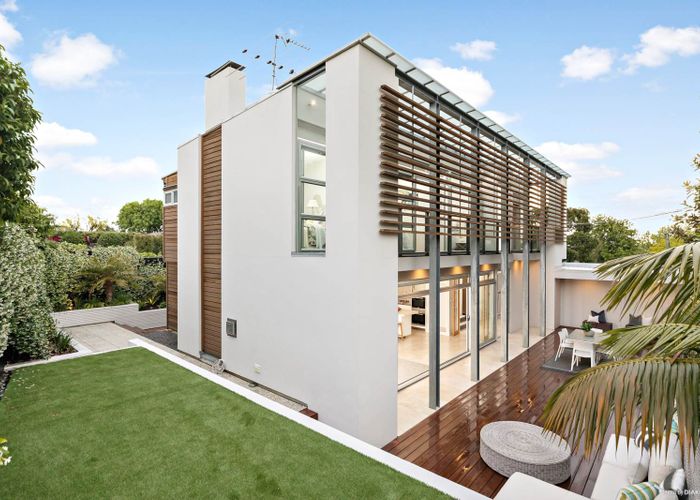 at 579 Riddell Road, Glendowie, Auckland
