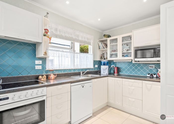 at 37 Dalton Grove, Stokes Valley, Lower Hutt
