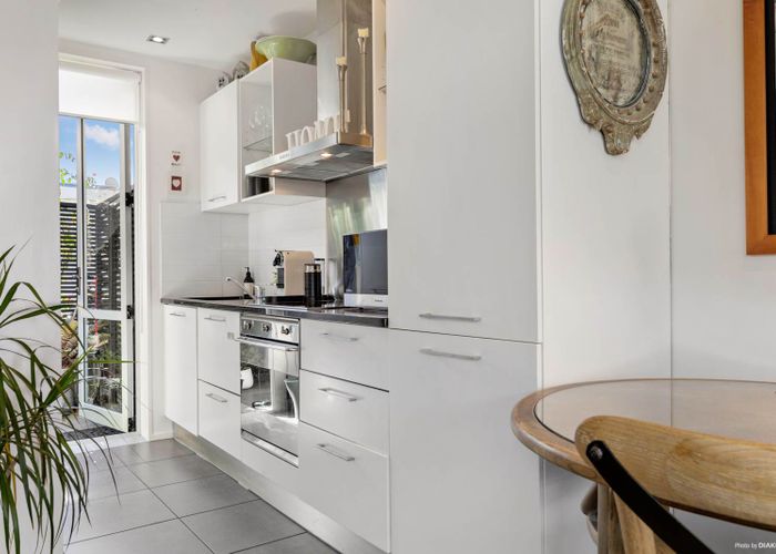  at 25E Eltham Road, Kohimarama, Auckland