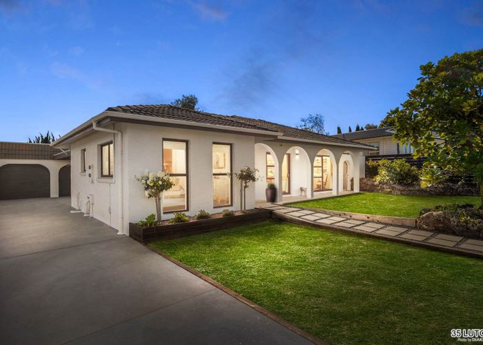  at 33 & 35 Luton Avenue, Sunnyhills, Manukau City, Auckland