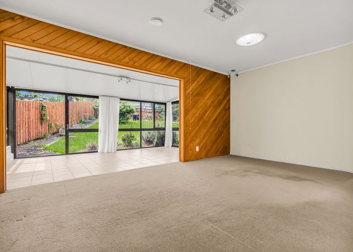  at 10 Mackwood Place, Birkdale, North Shore City, Auckland