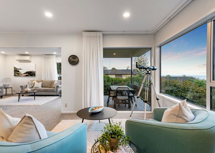  at 3 Maxwelton Drive, Mairangi Bay, North Shore City, Auckland