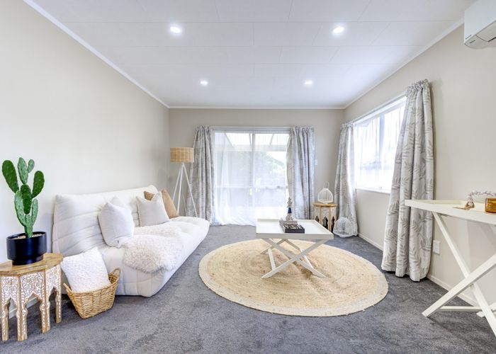  at 32C Garland Drive, St Andrews, Hamilton