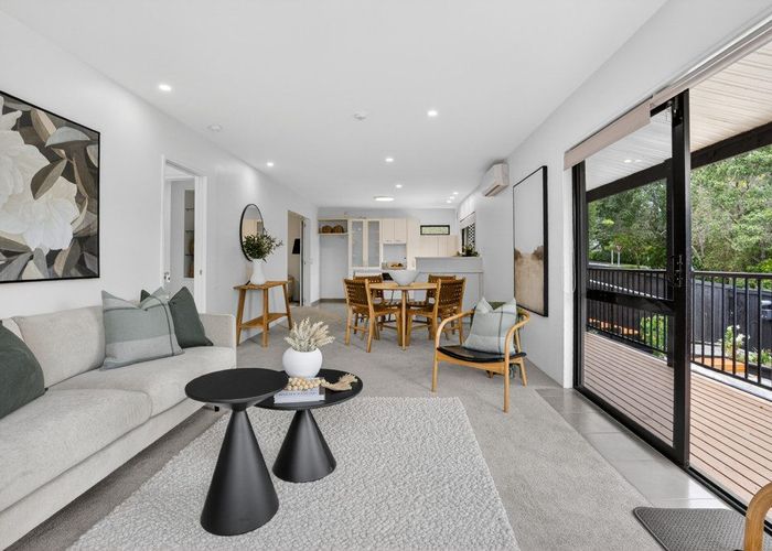  at 293A Beach Road, Campbells Bay, North Shore City, Auckland