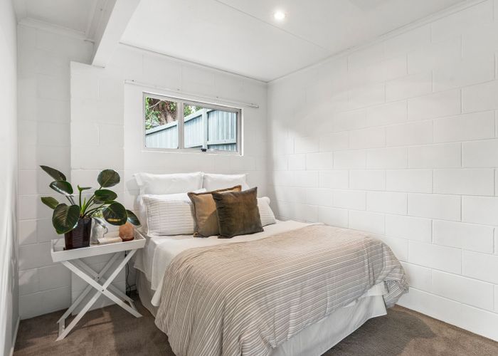  at 11 Hague Place, Birkenhead, North Shore City, Auckland