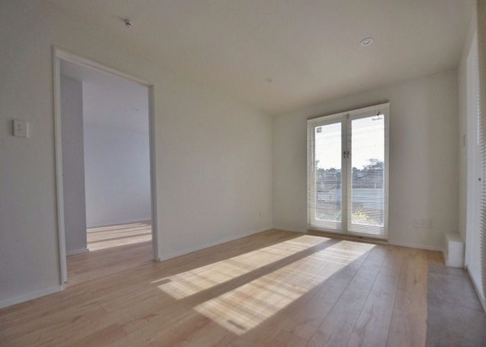  at 30 Wylie Avenue, Sunnynook, Auckland