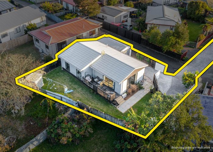  at 1/8 Marinich Drive, Ranui, Waitakere City, Auckland