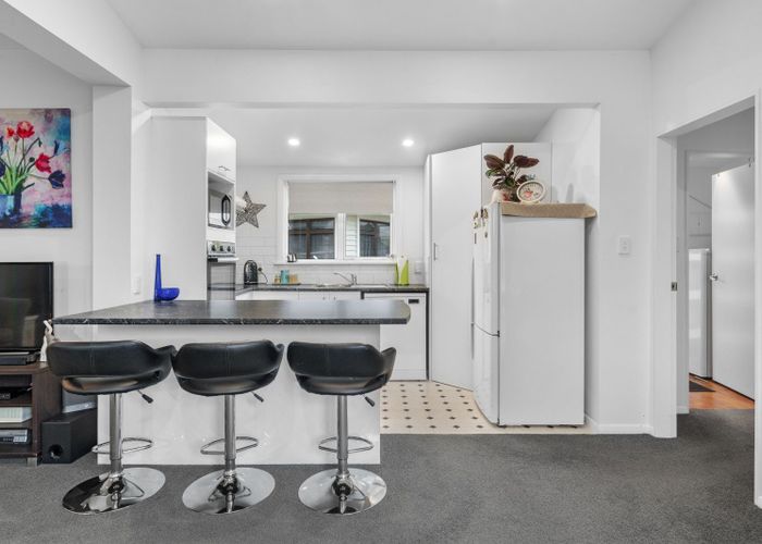  at 134A Broadway, Carterton