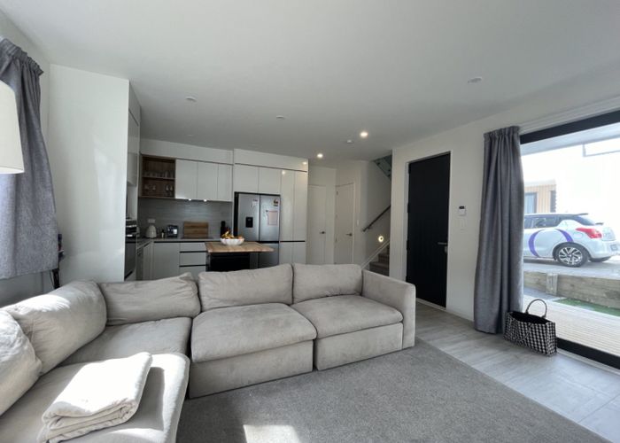  at 6/535 Swanson Road, Ranui, Auckland