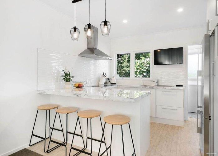  at 3/5 Roberts Avenue, Bayswater, North Shore City, Auckland