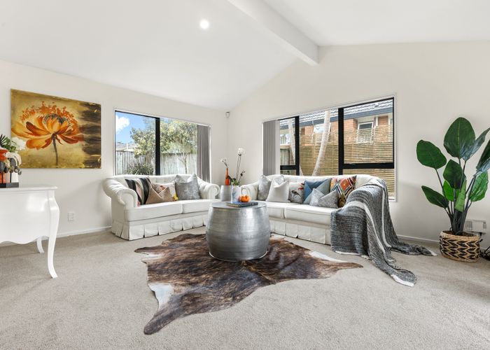  at 8 Amarillo Place, Manurewa, Auckland
