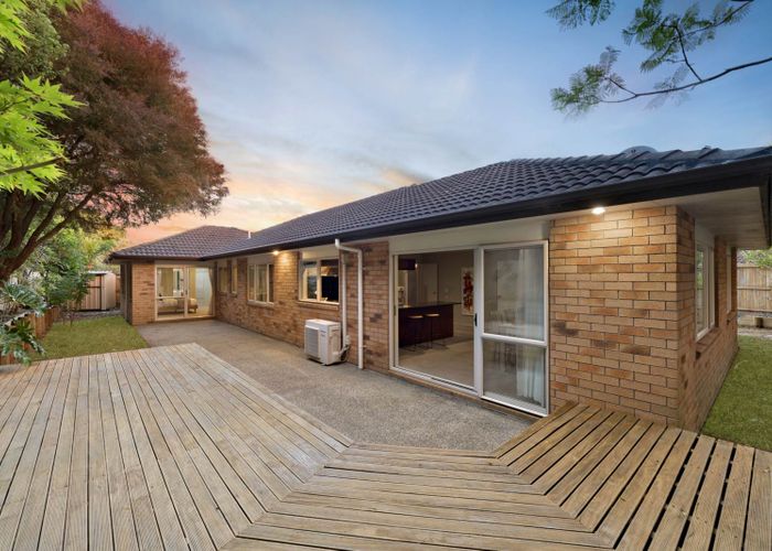  at 11 Reinheimer Place, Flat Bush, Auckland