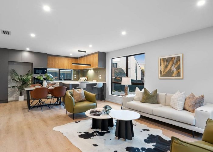  at 13 Emerald Way, Rosedale, Auckland