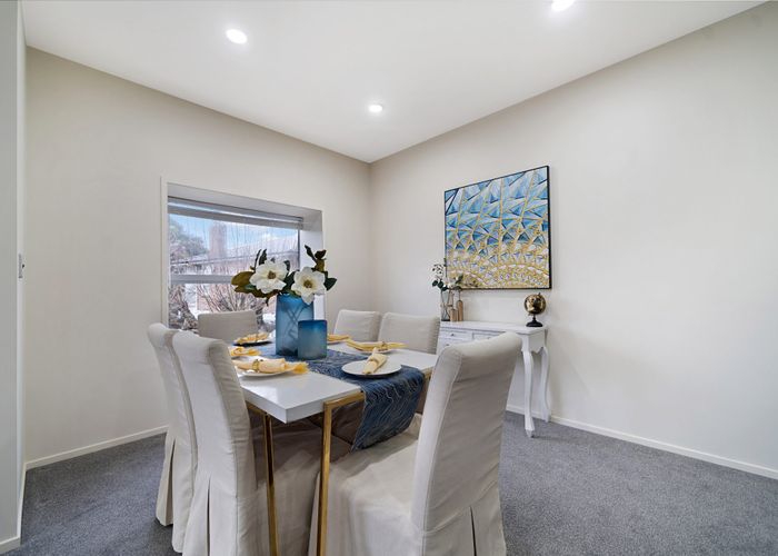  at 76N Edmonton Road, Henderson, Auckland