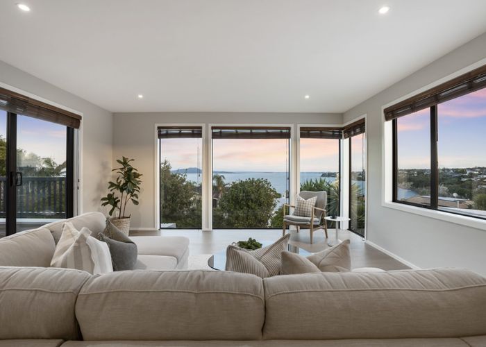  at 3A Vaughan Crescent, Murrays Bay, Auckland
