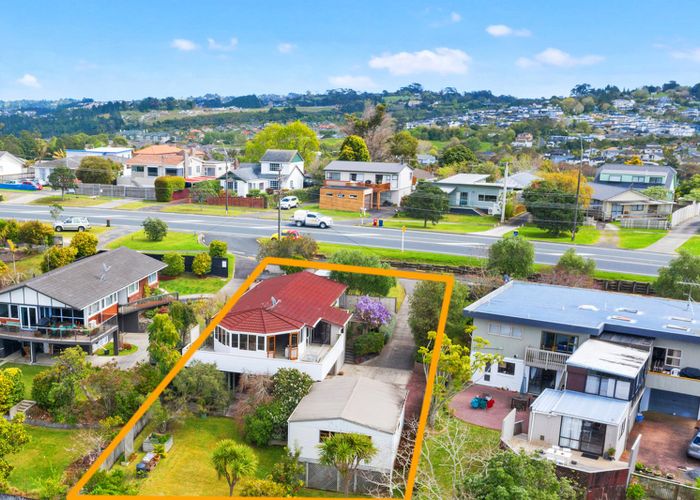  at 771 East Coast Road, Northcross, Auckland