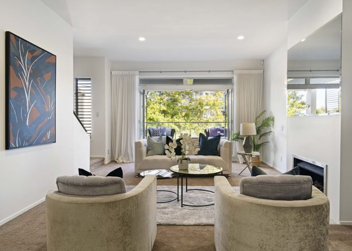  at 132E Grafton Road, Grafton, Auckland