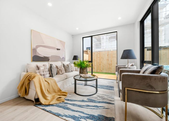  at 102B Te Oneroa Way, Long Bay, North Shore City, Auckland