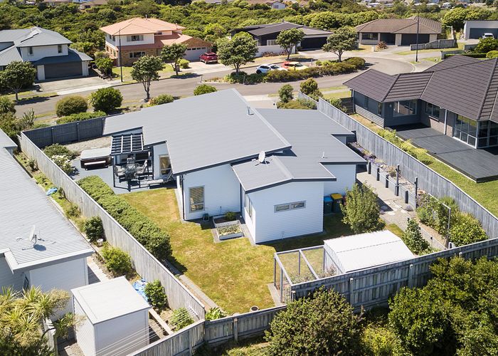  at 30 Sumner Terrace, Aotea, Porirua