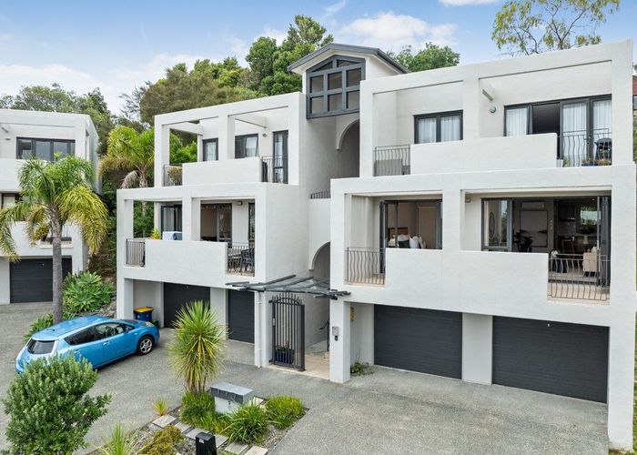  at 1/5 Monte Cassino Place, Birkdale, North Shore City, Auckland