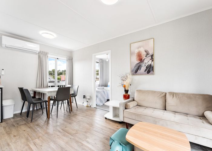  at 4 Beverley Road, Stanmore Bay, Rodney, Auckland