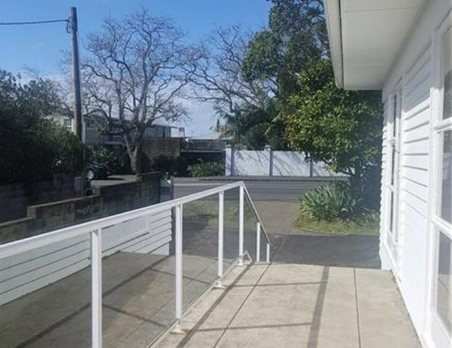  at 292 Hurstmere Road, Takapuna, Auckland