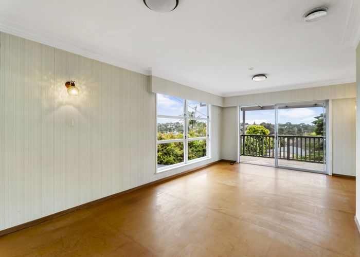  at 20 Cliff View Drive, Green Bay, Auckland