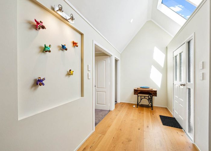  at 7 Oratau Place, Greenhithe, North Shore City, Auckland
